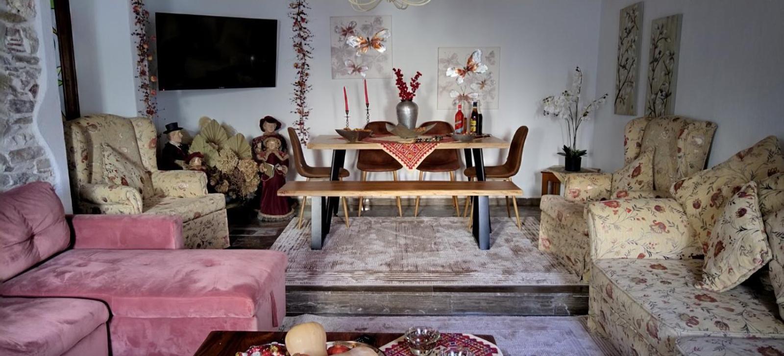 Kiratsos House * İskados