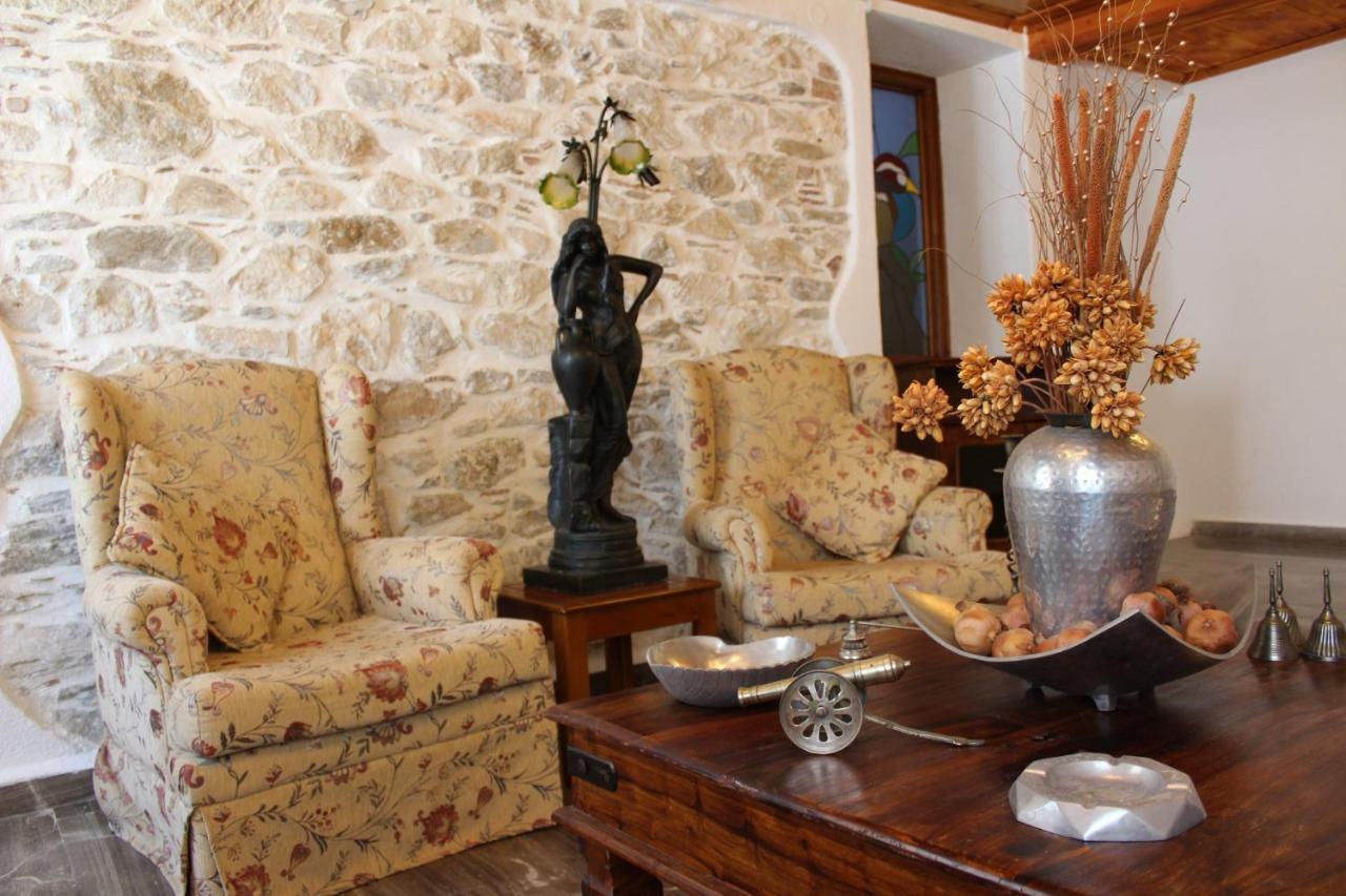 Holiday home Kiratsos House